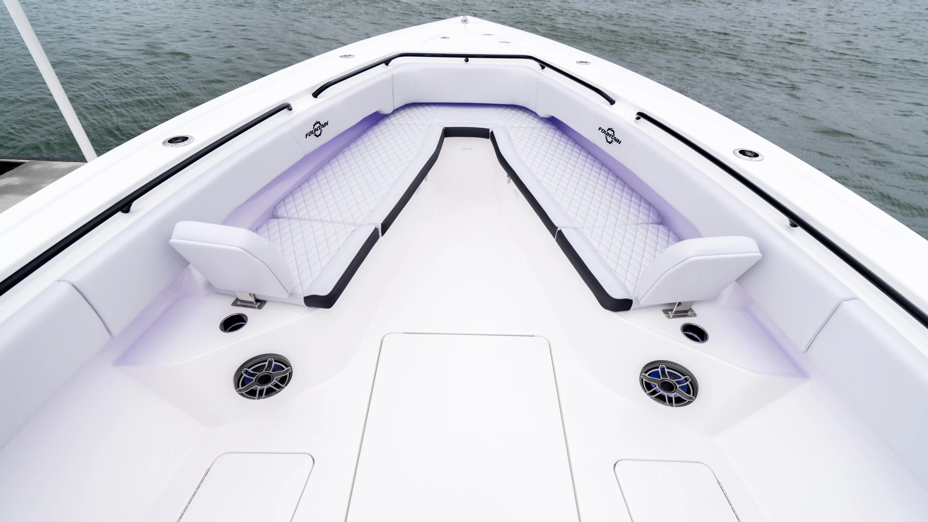 Fountain Powerboats 38 CC in vendita