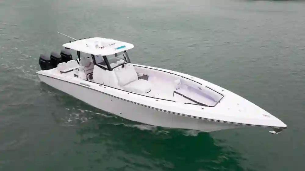 Fountain Powerboats 38 CC in vendita