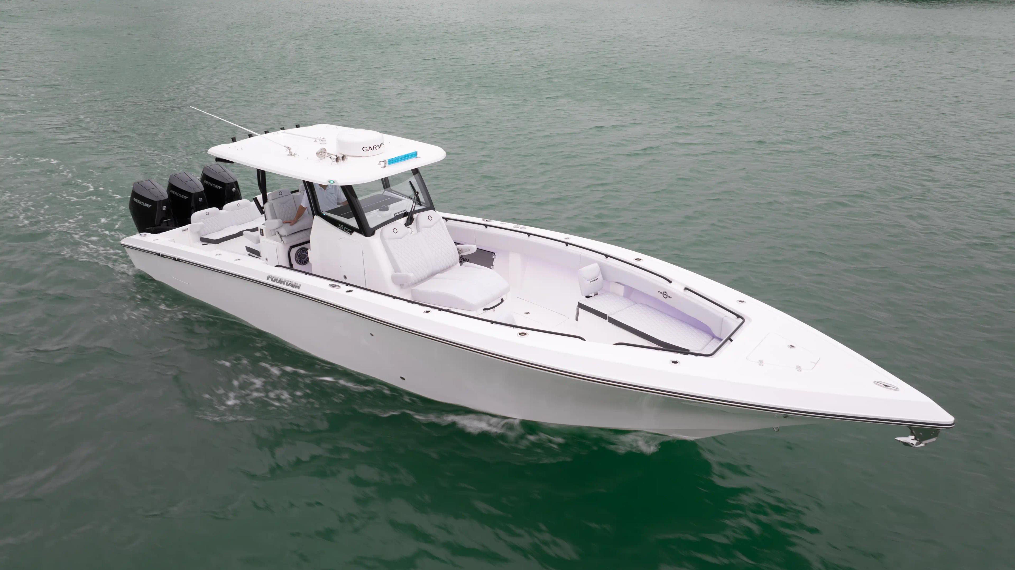 Fountain Powerboats 38 CC in vendita