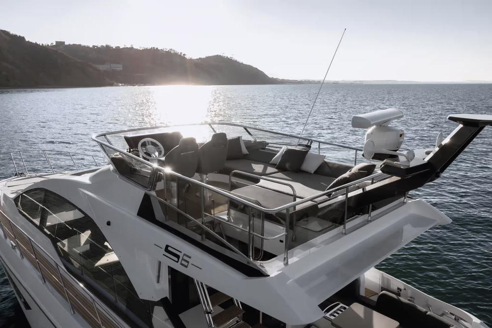 Azimut-S6-DJI_0903.jpg
