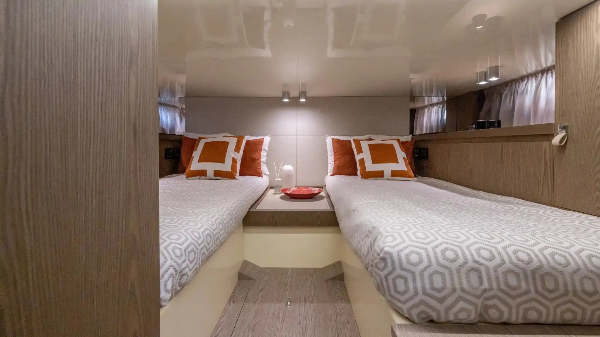 Invictus Yachts TT420 for Sale