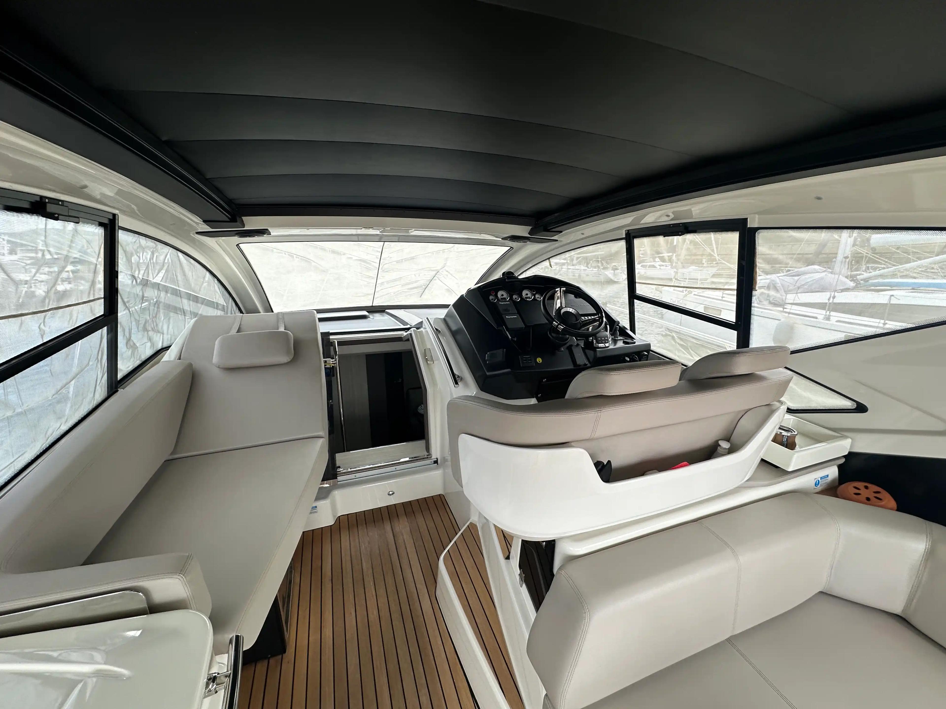 Cranchi M44 HT in vendita