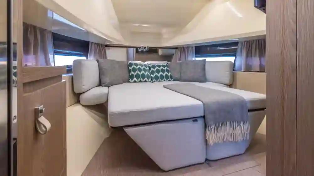 Invictus Yachts TT420 For Sale