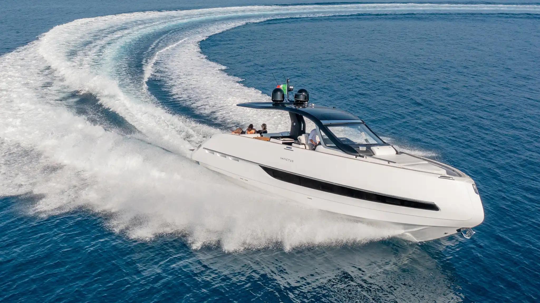 Invictus Yachts TT420 For Sale