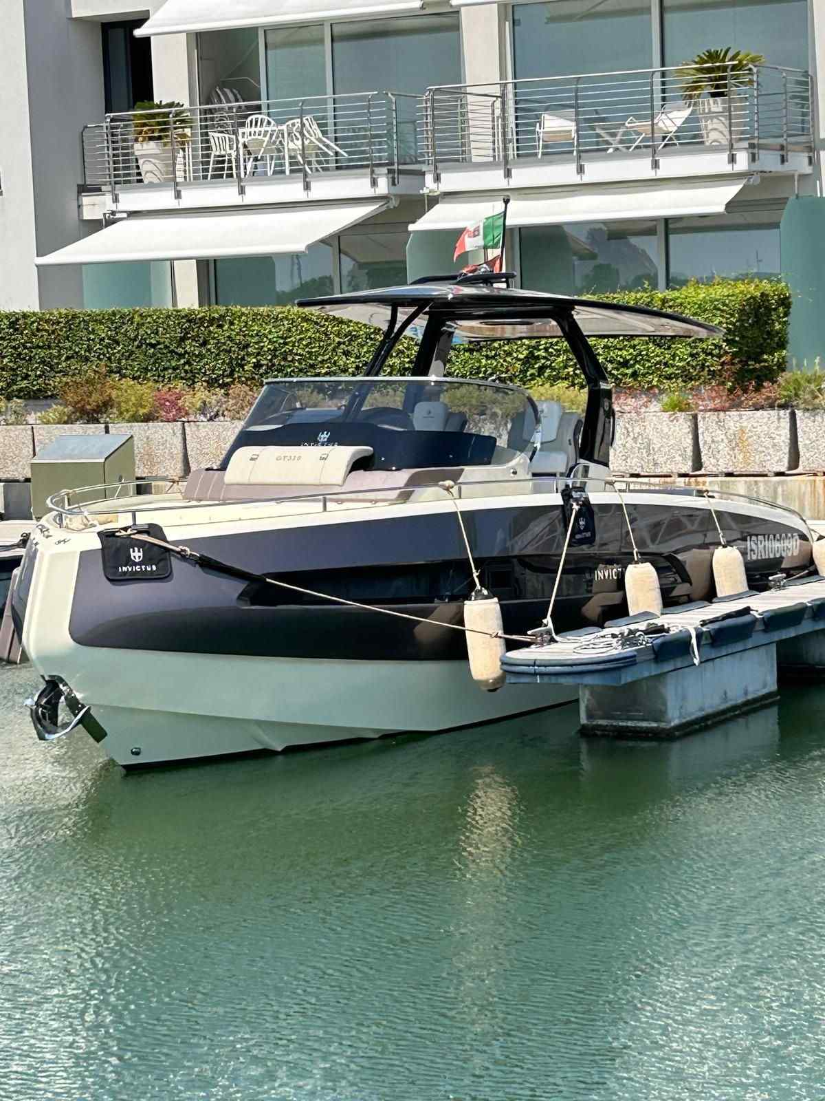 Yacht