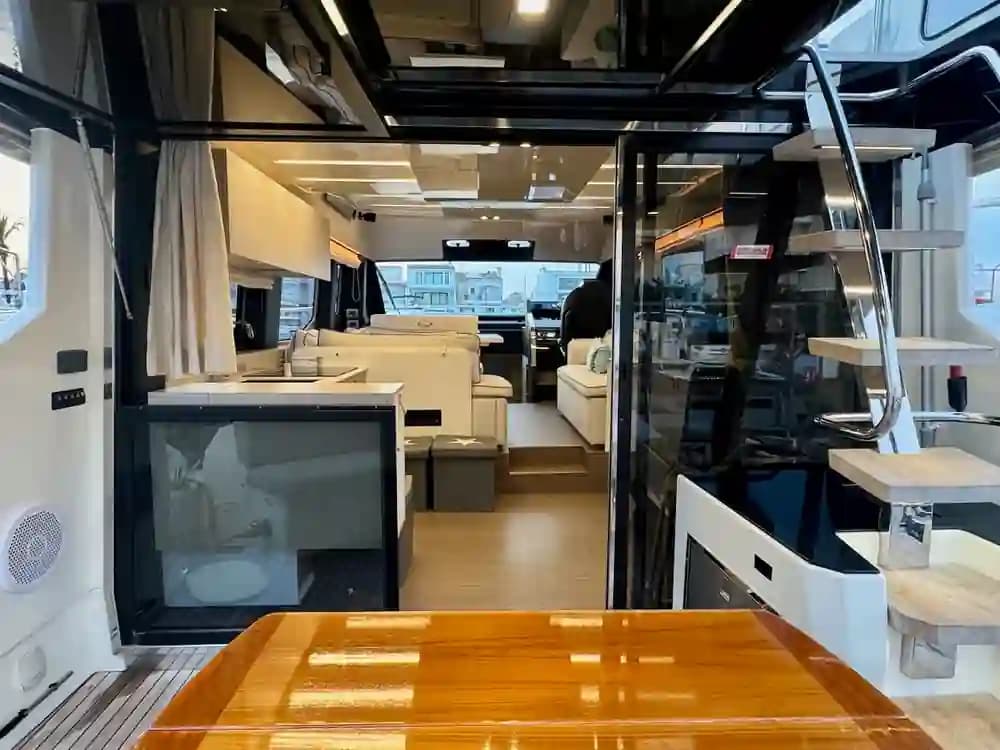 2017 Cranchi E52 Fly for Sale in Empuriabrava, ES Flybridge 4