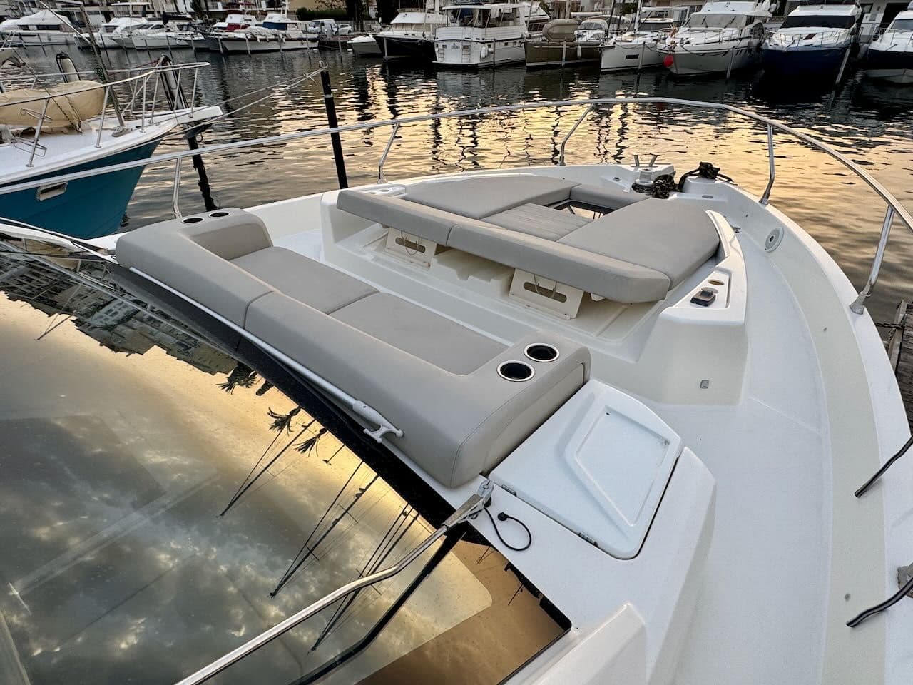 Cranchi E52 Fly for Sale