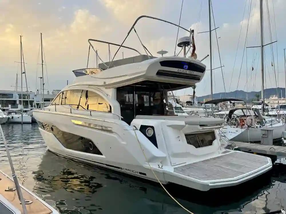 Cranchi E52 Fly for Sale