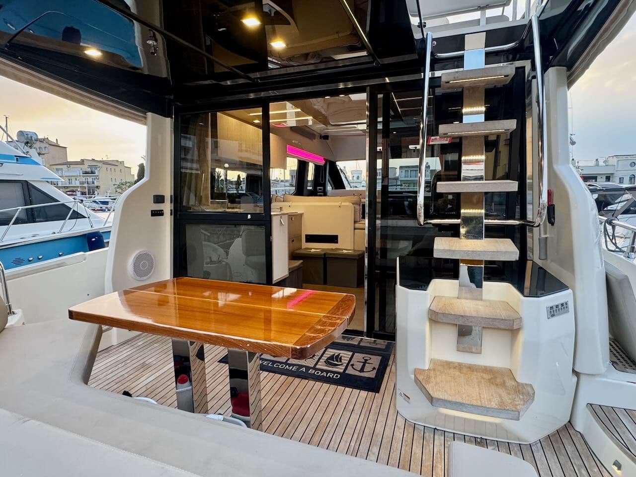 2017 Cranchi E52 Fly for Sale in Empuriabrava, ES Flybridge 2