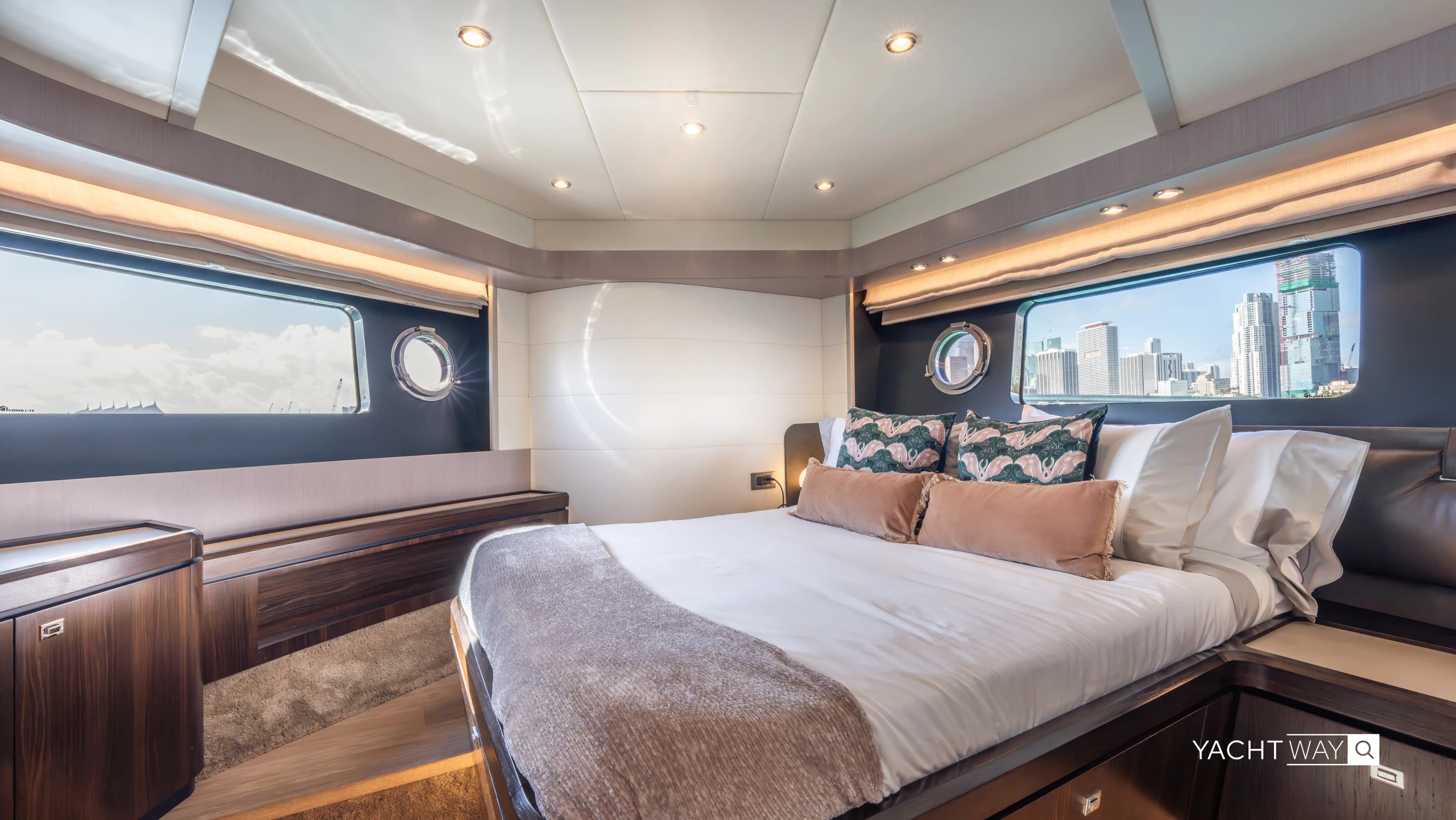 2019 Absolute 58 FLY a la venta en Miami, Florida Motor Yacht 1