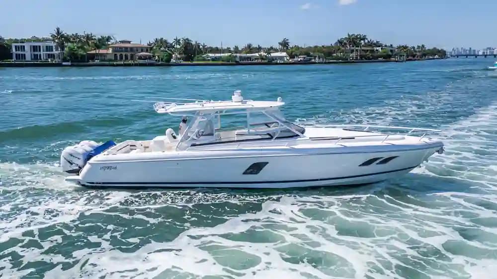Intrepid Powerboats 400 Cuddy zum Verkauf