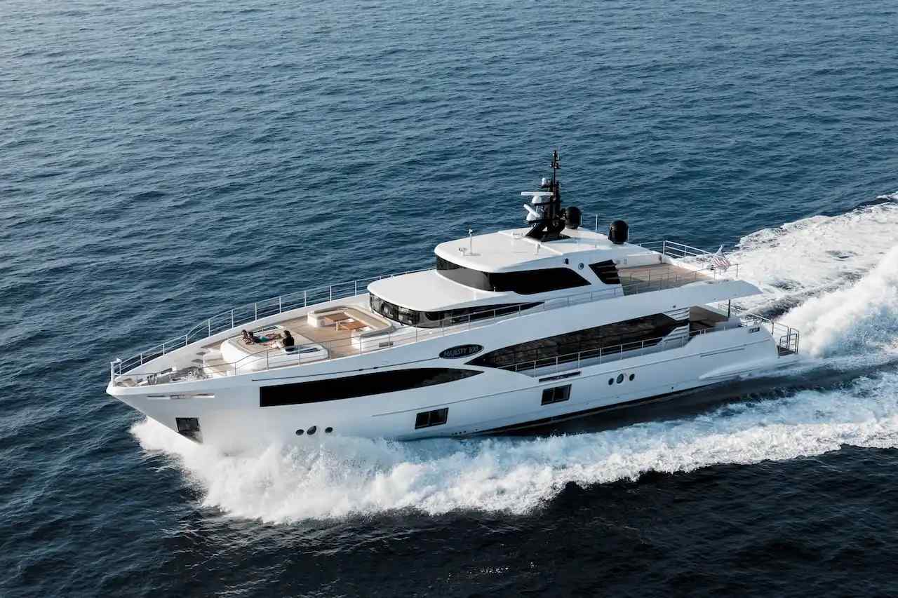 Yacht