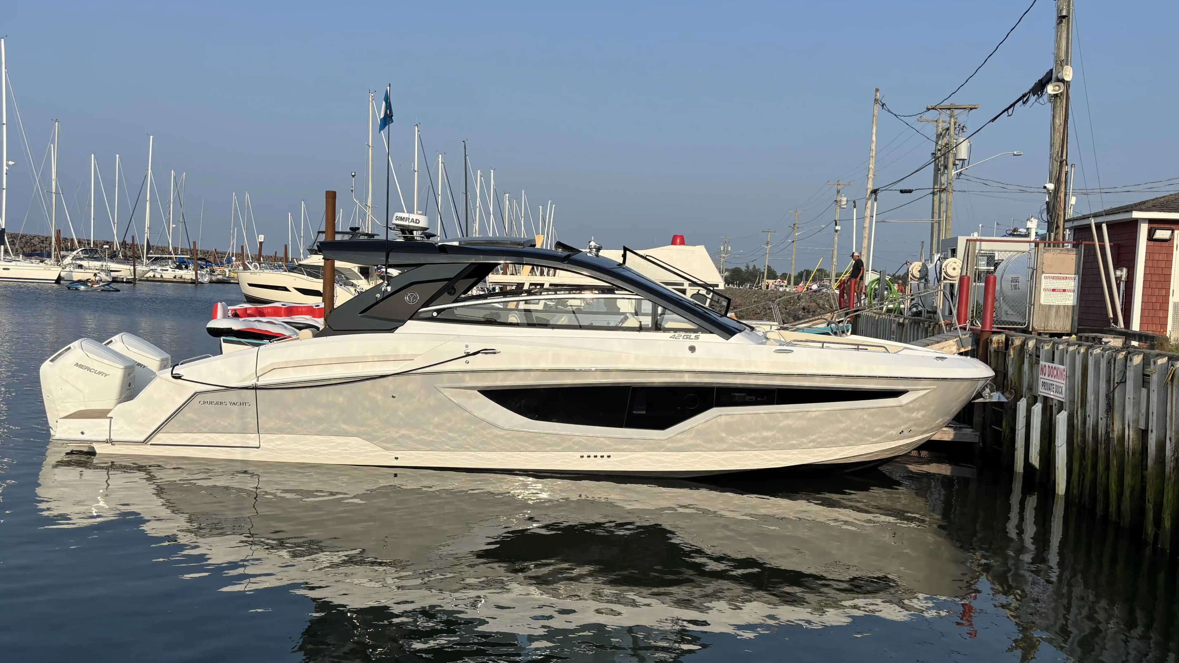 Cruisers Yachts 42 GLS OB for Sale