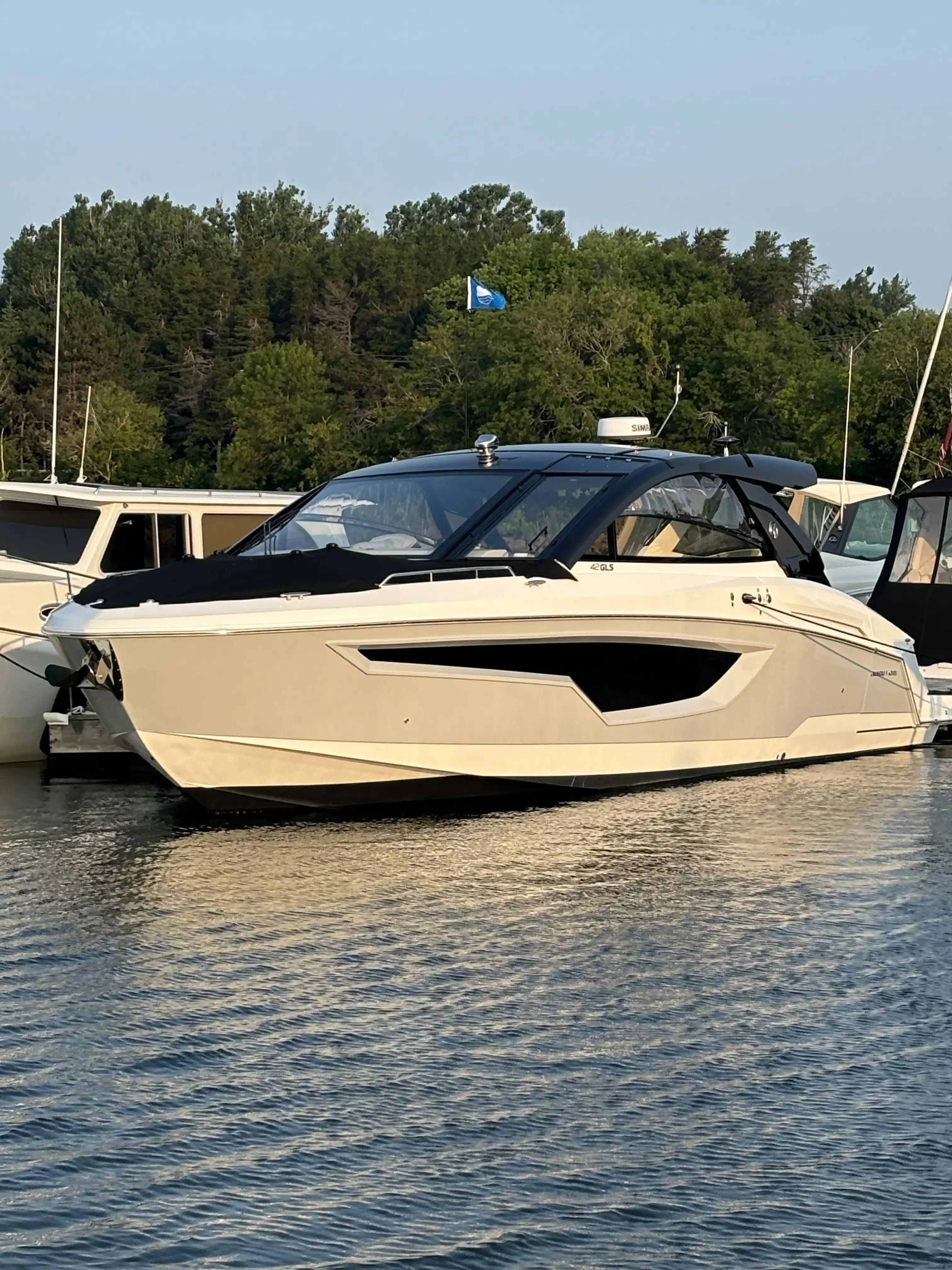 Cruisers Yachts 42 GLS OB for Sale