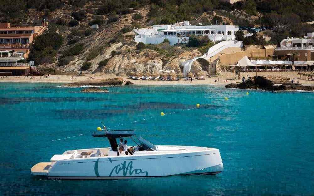 Yacht