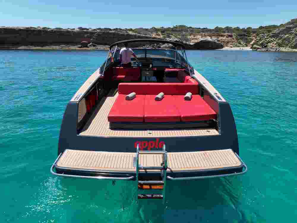 2011 VanDutch Yachts 40