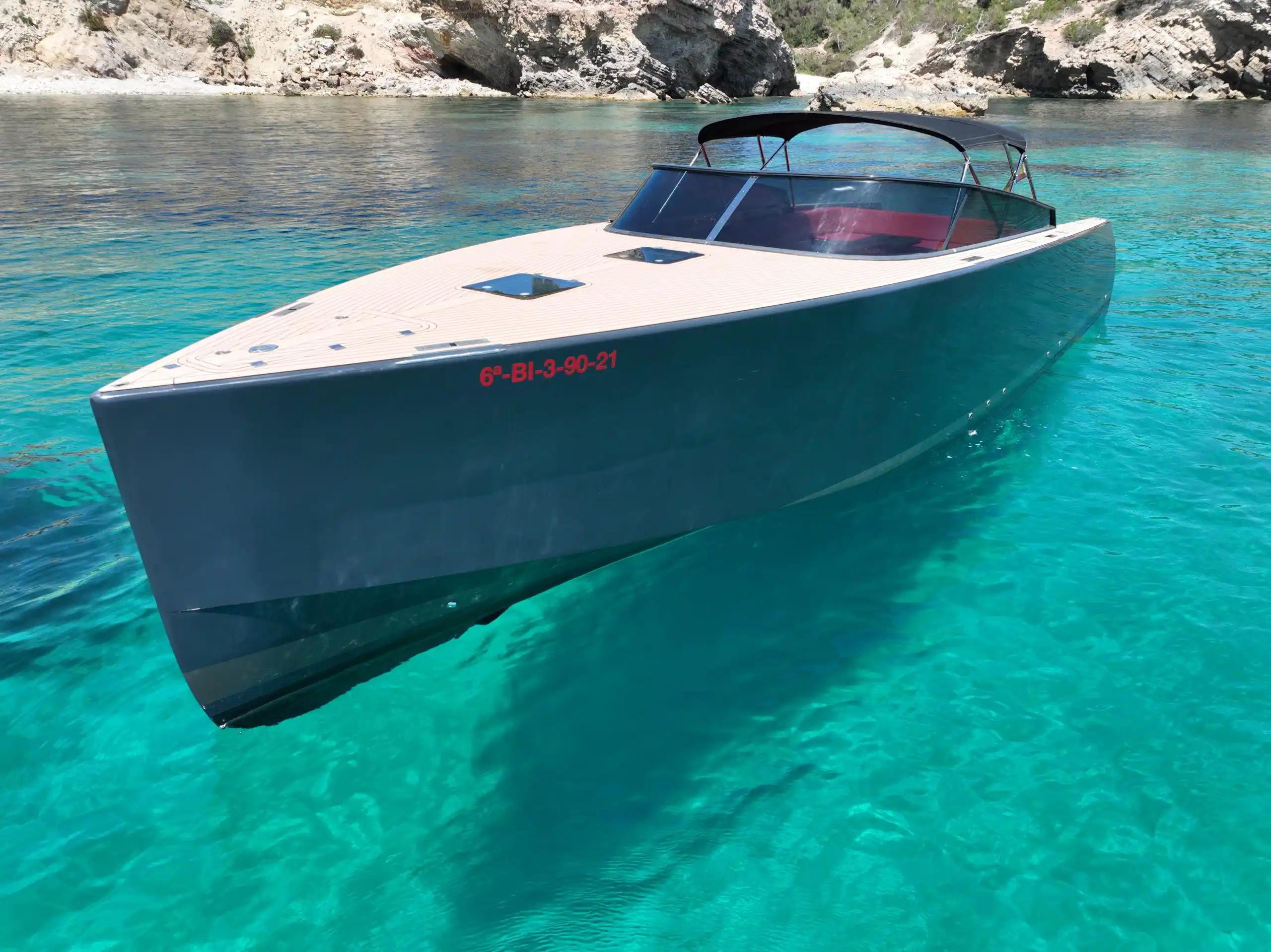 VanDutch Yachts 40 For Sale