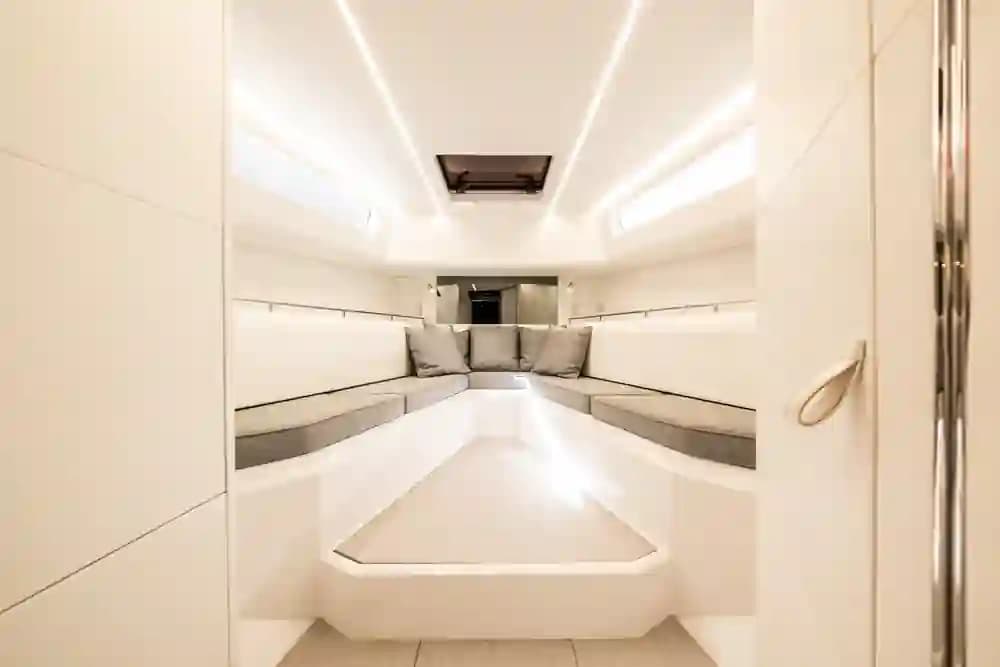Evo Yachts R4 XT WA in vendita