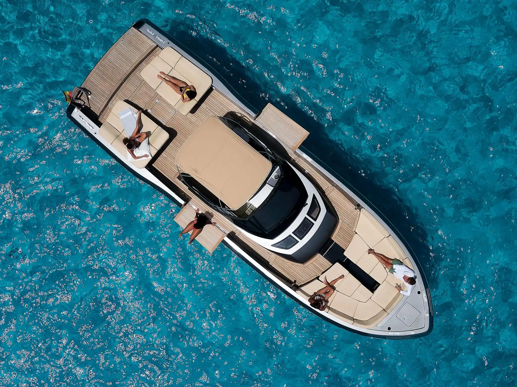 CNM Continental 43 Tender For Sale