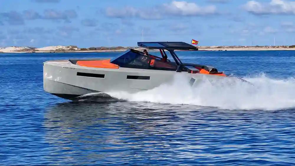 Evo Yachts R4 XT WA For Sale