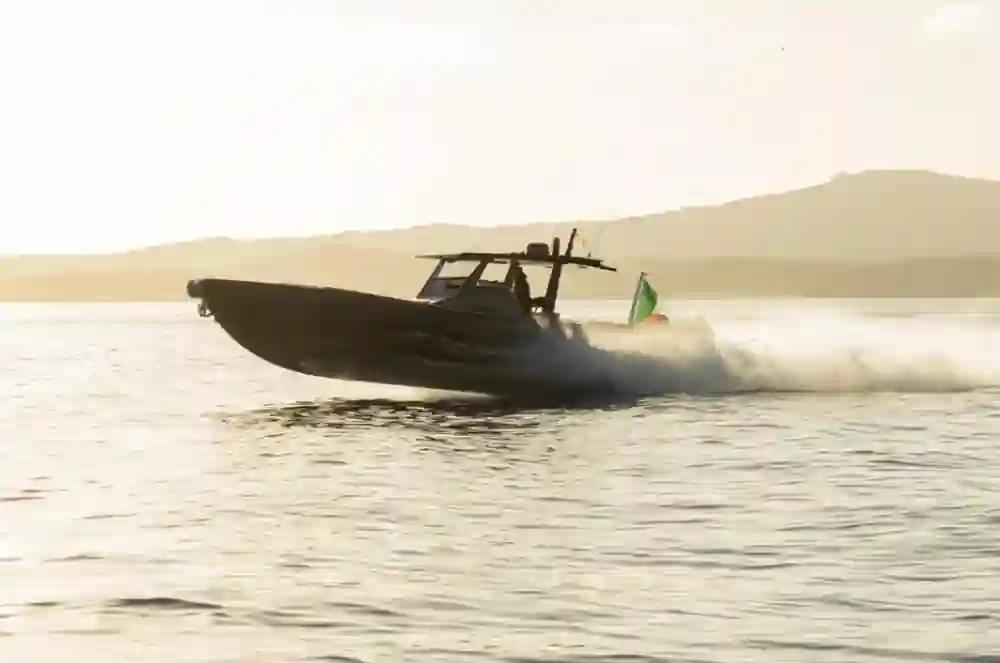 Novamarine Black Shiver 120 Outboard a la venta