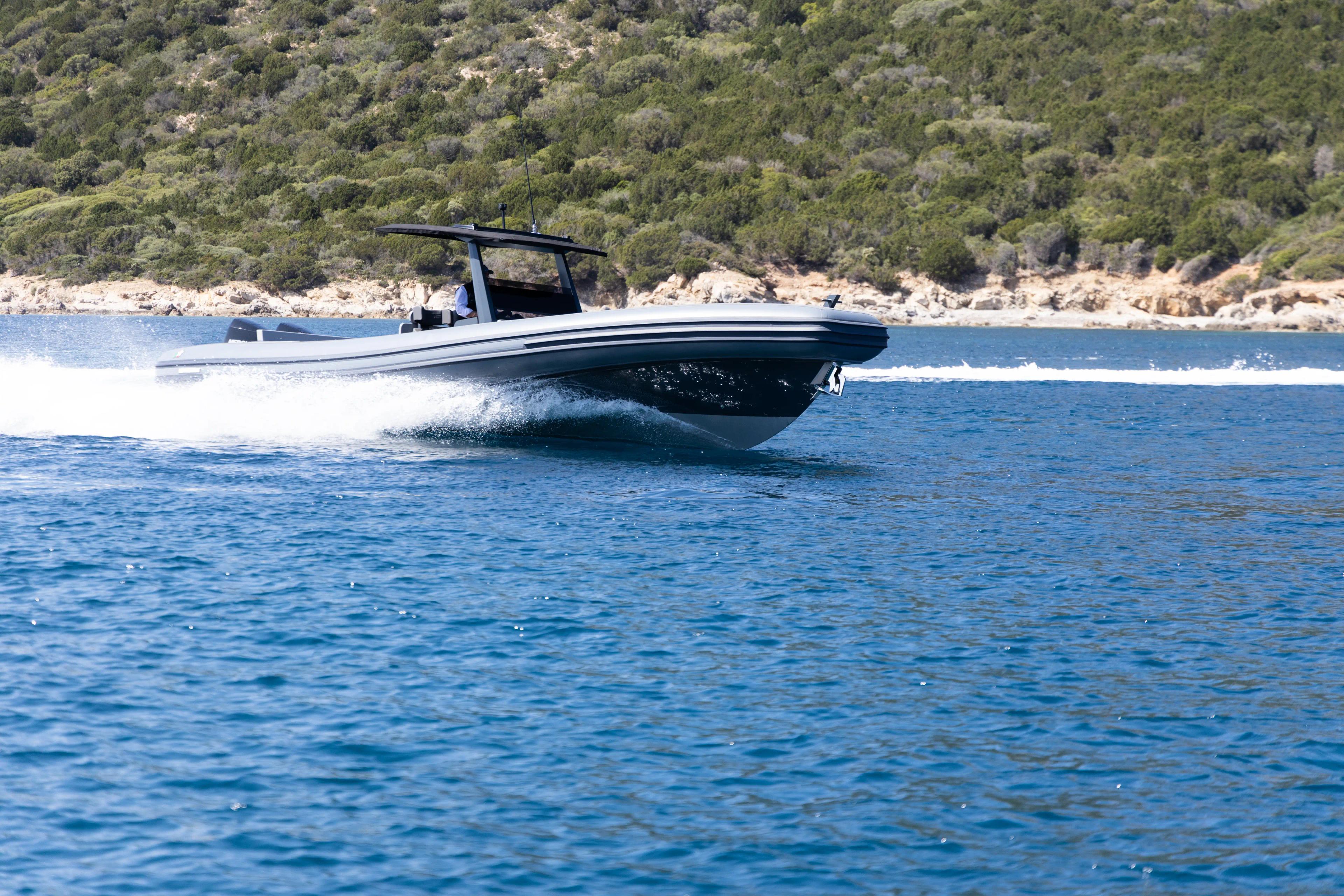 Novamarine RH 1000 -Outboard a la venta