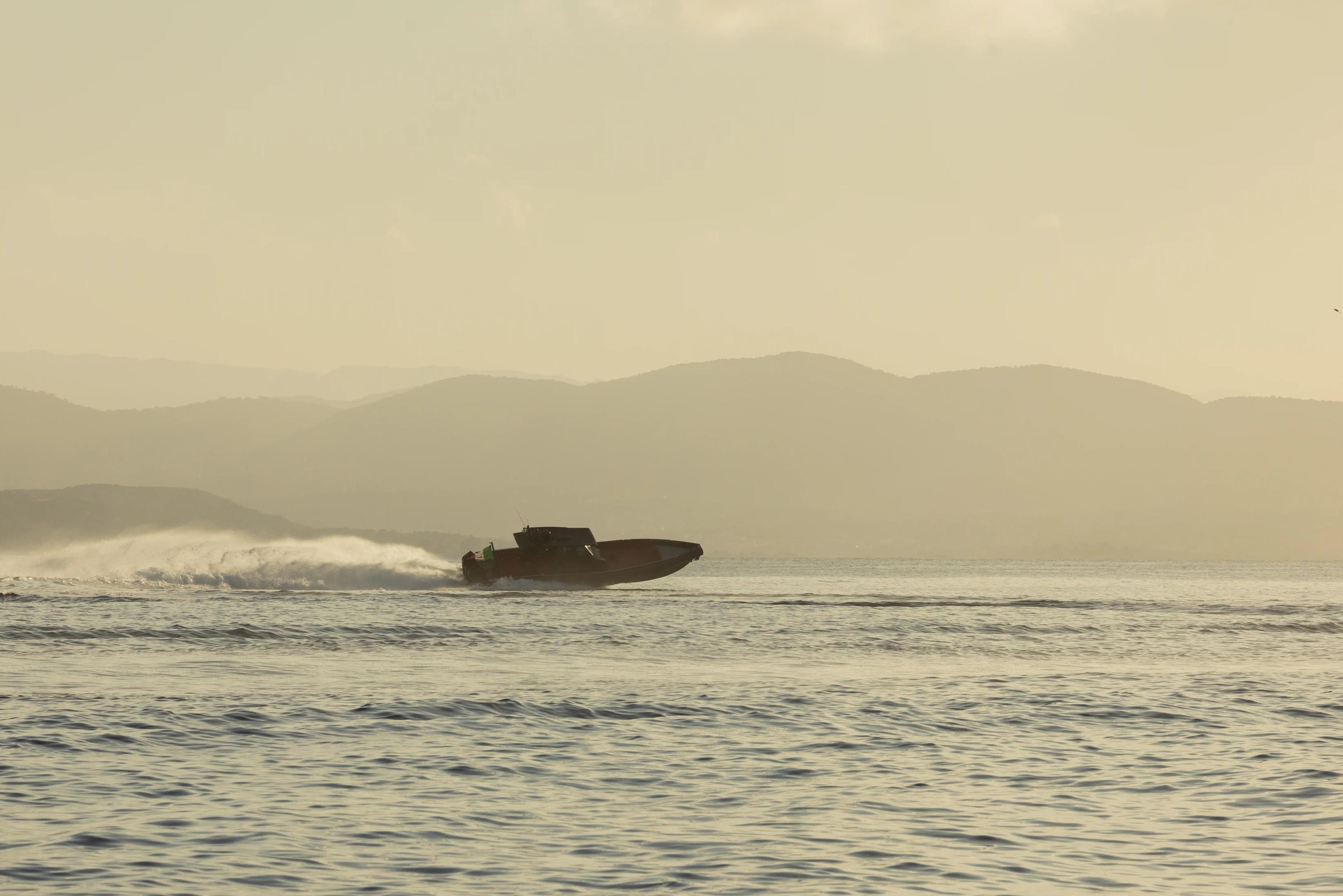 Novamarine Black Shiver 120 Outboard For Sale