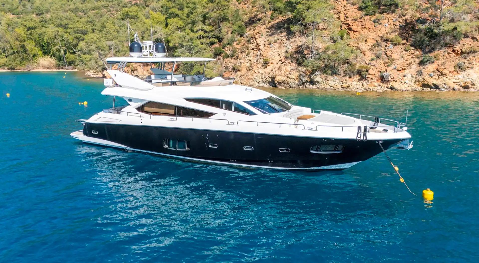 Sunseeker 80 Yacht For Sale