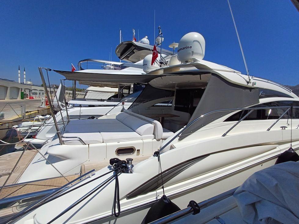 Princess Yachts V62 For Sale