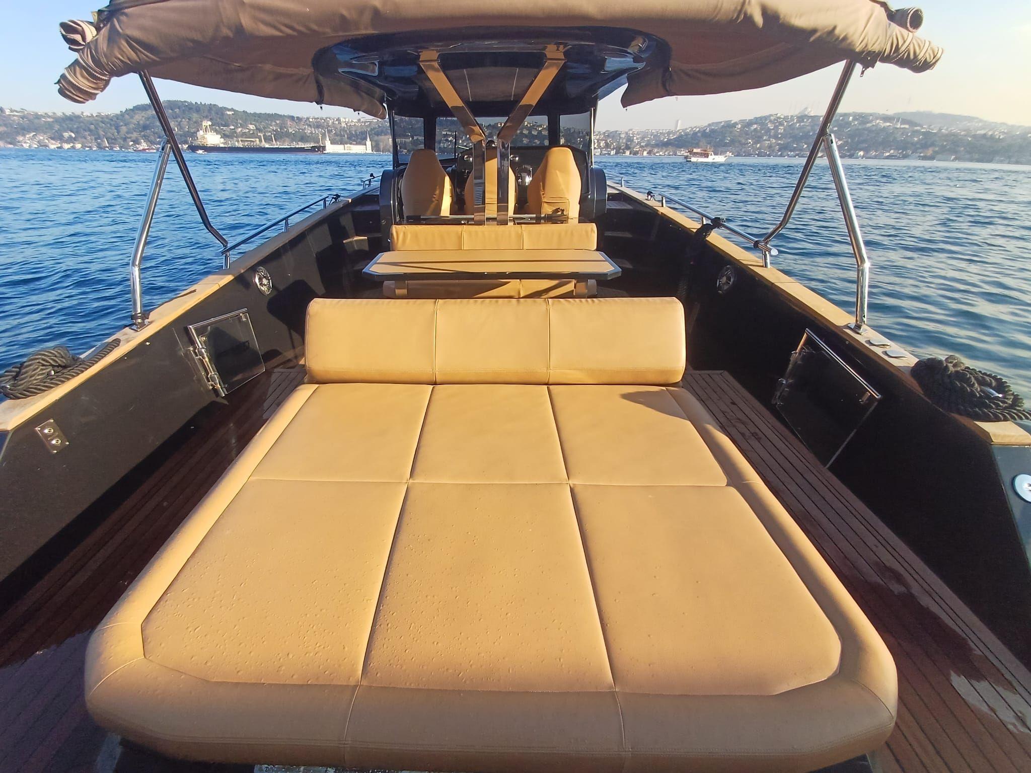 Focus Motor Yachts Forza 37 For Sale