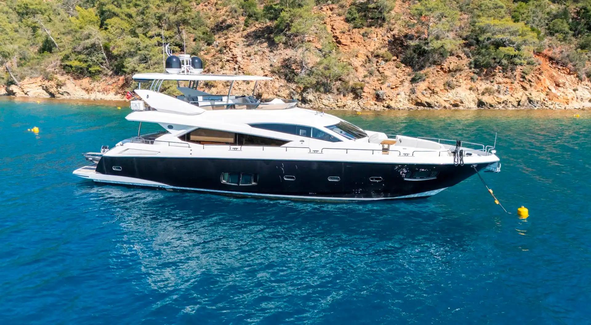 Sunseeker 80 Yacht For Sale