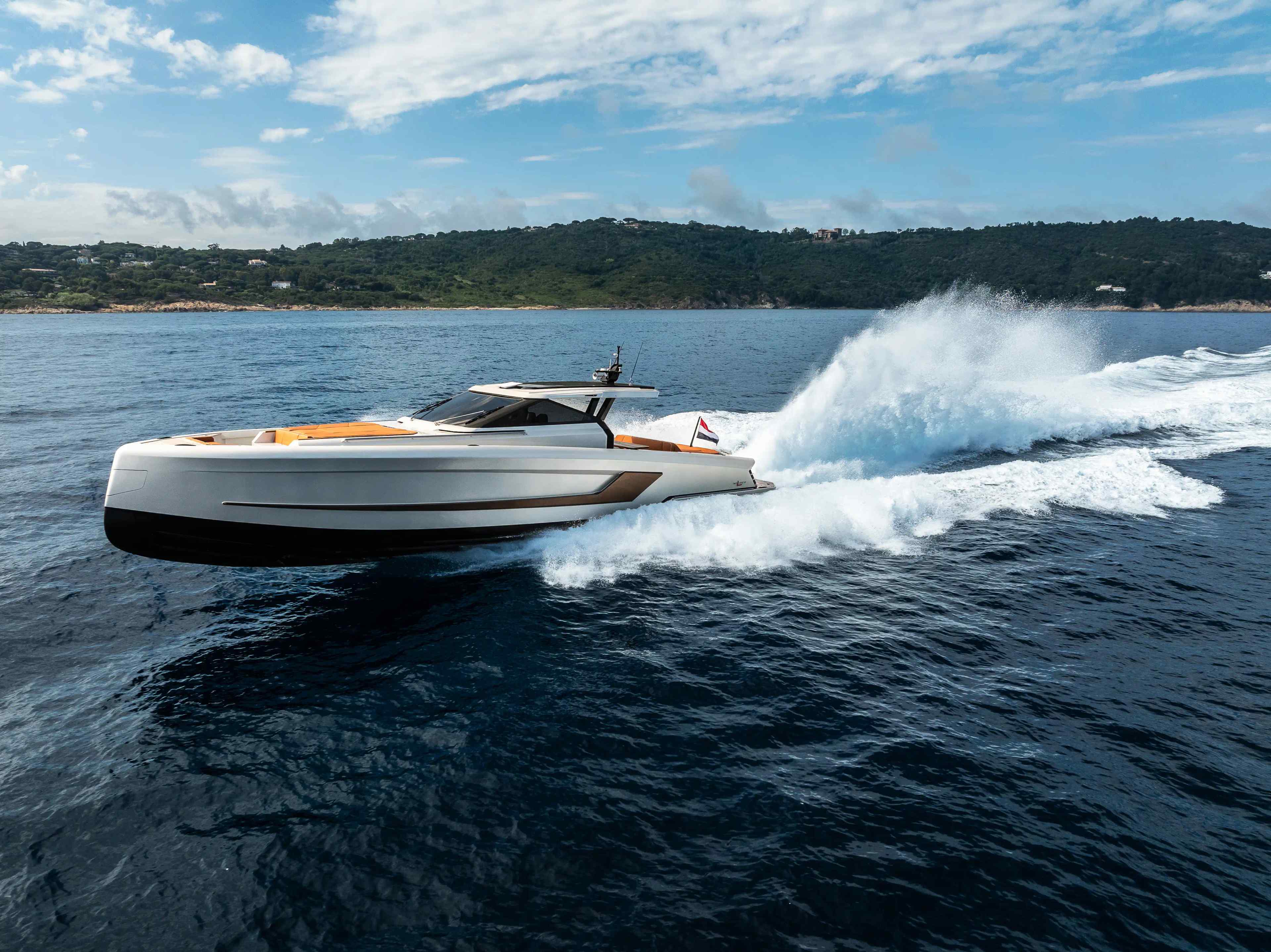 Yacht