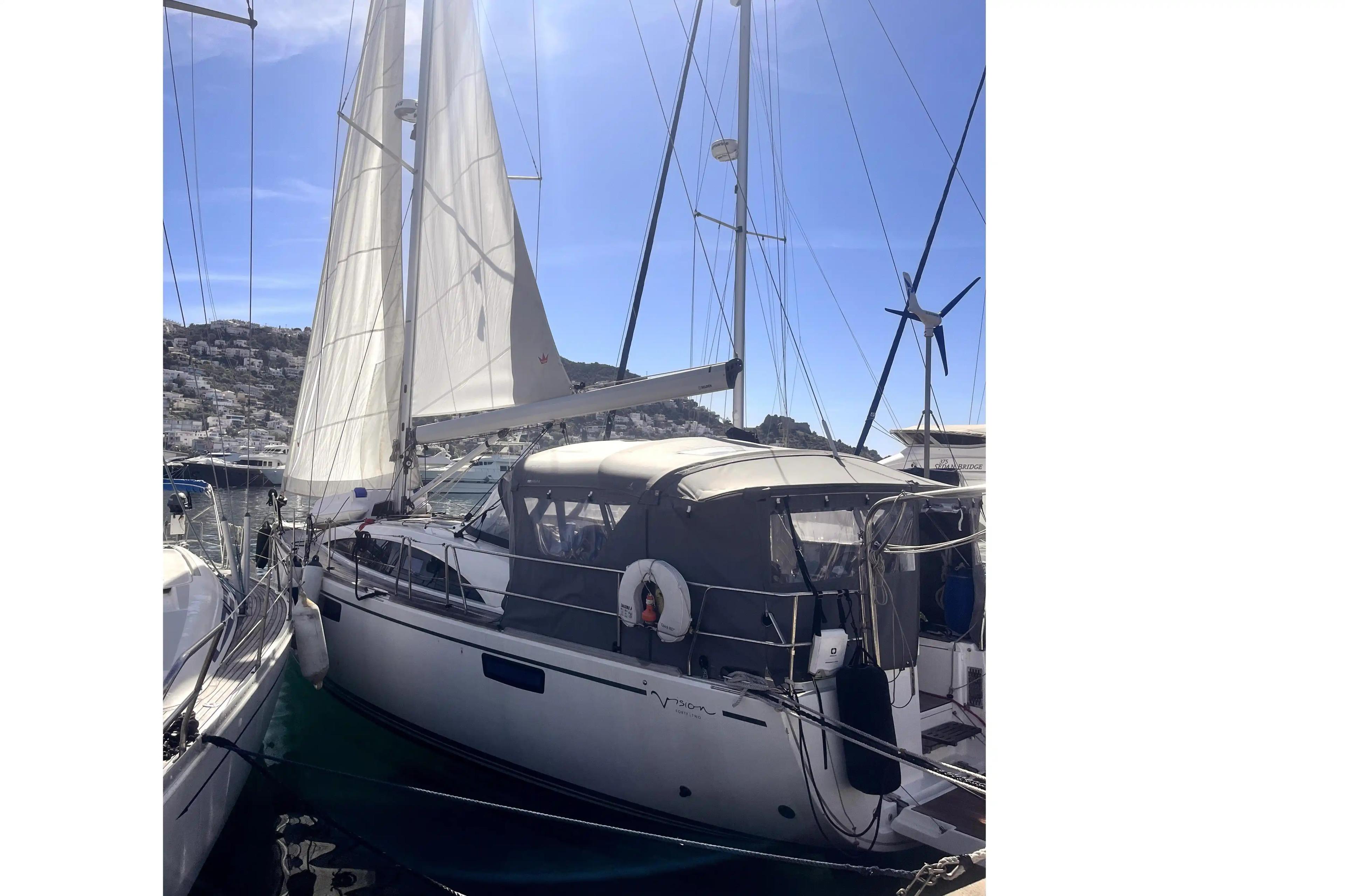 Bavaria Yachts Vision 42 For Sale