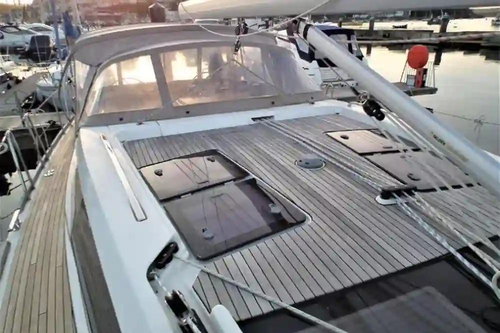 Bavaria Yachts Vision 42 For Sale