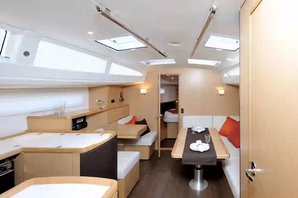 2021 Bavaria Yachts Vision 42 for Sale in Girona, ES Monohull 3