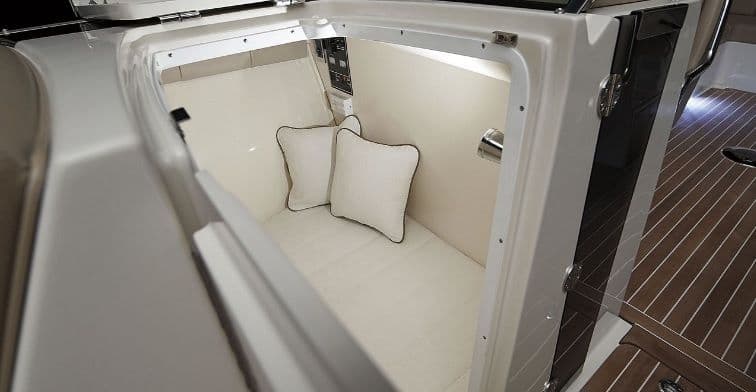 Chris-Craft Launch 32 for Sale