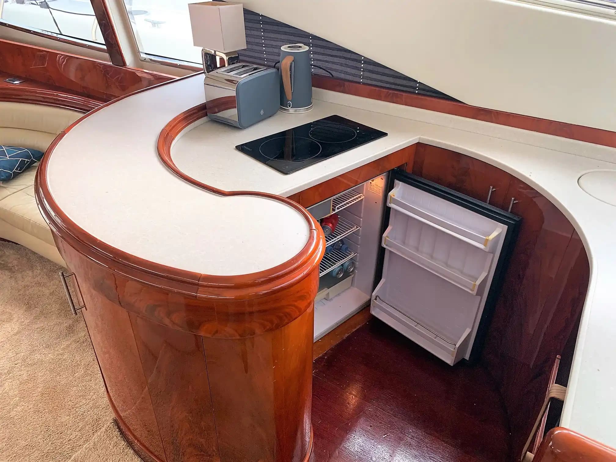 2001 Astondoa 54 GLX zum Verkauf in Alcúdia, ES Motor Yacht 5