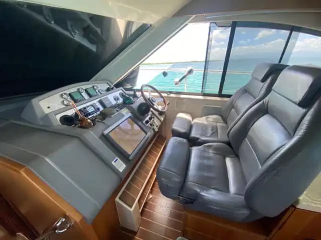 Riviera 4400 SPORT YACHT for Sale