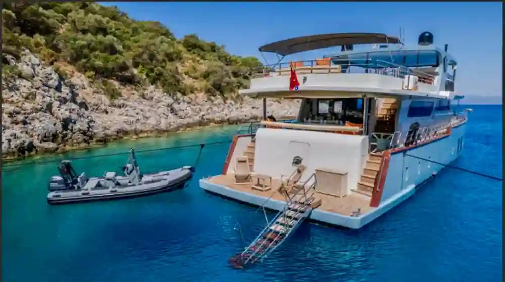 Custom Luxury Trawler 26 M For Sale