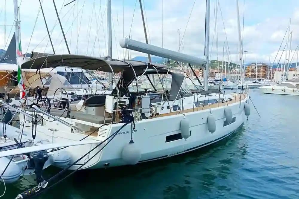 2021 Dufour 530 a la venta en Metropolitan City of Genoa, IT Monohull 4