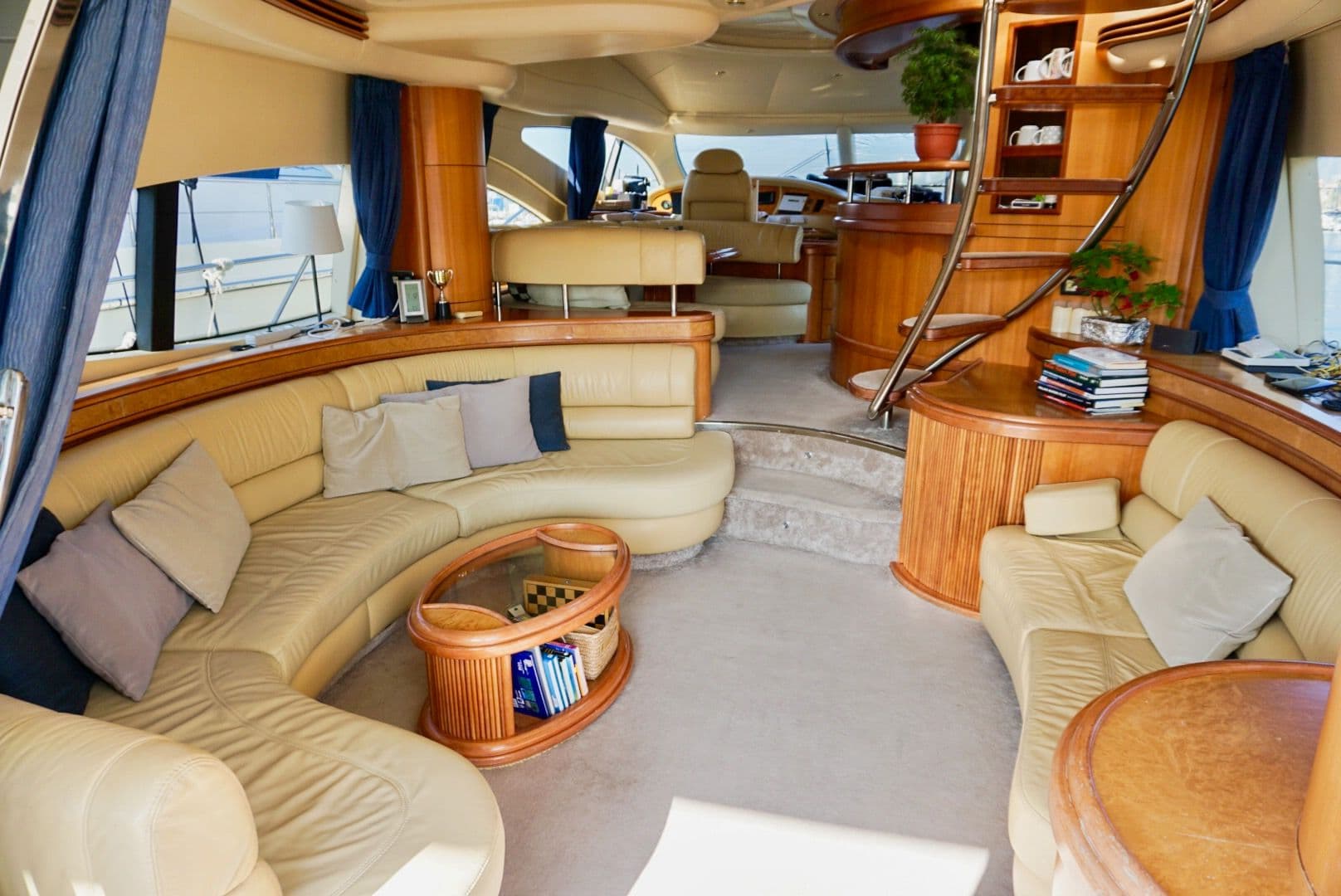 2007 Azimut Fly 68 zum Verkauf in Barcelona, ES Motor Yacht 1