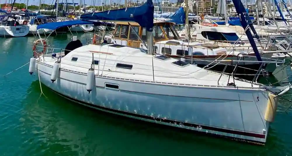 2001 Beneteau Oceanis 311 Clipper for Sale in Barcelona, ES Daysailer 3