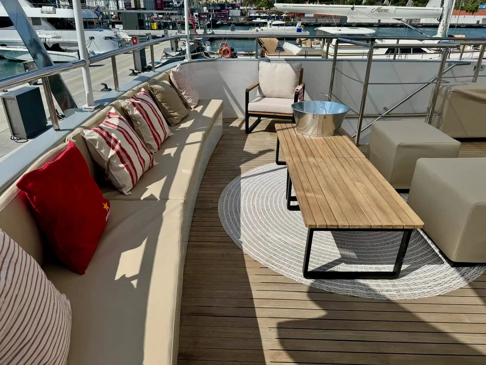 2007 Explorer Yacht EX 92 PRO 50 PAX for Sale in València, ES Commercial 5