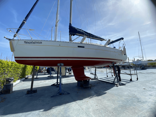 2001 Beneteau Oceanis 311 Clipper for Sale in Barcelona, ES Daysailer