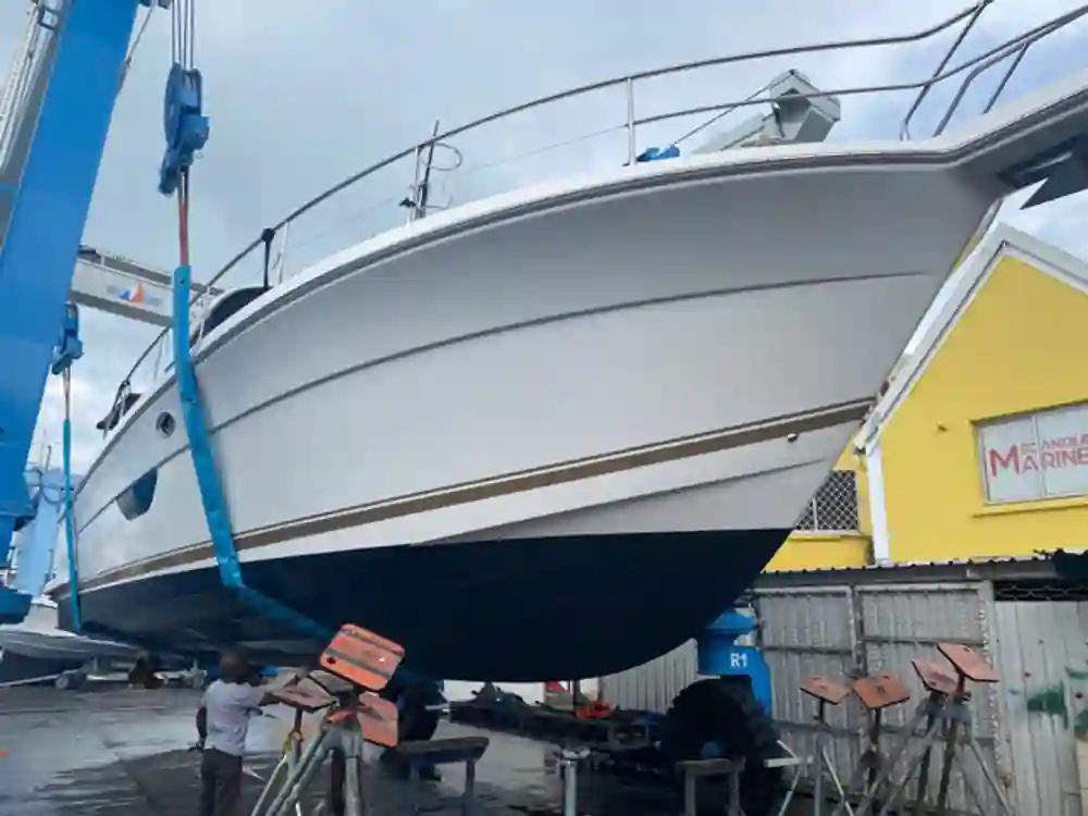 Riviera 4400 SPORT YACHT For Sale