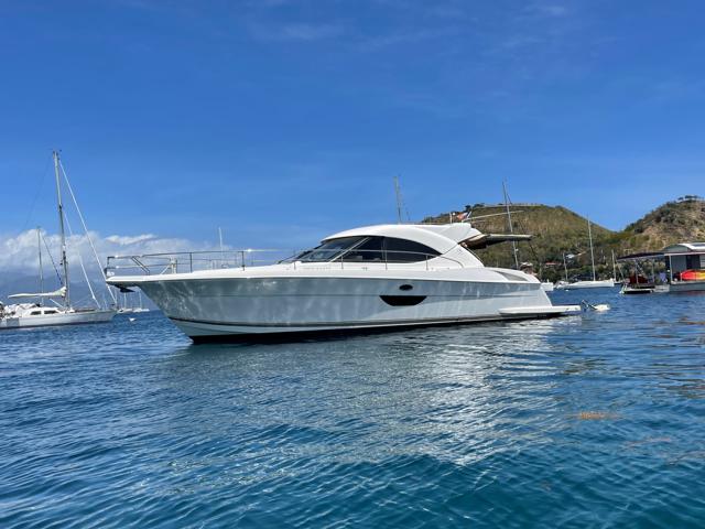 2008 Riviera 4400 SPORT YACHT