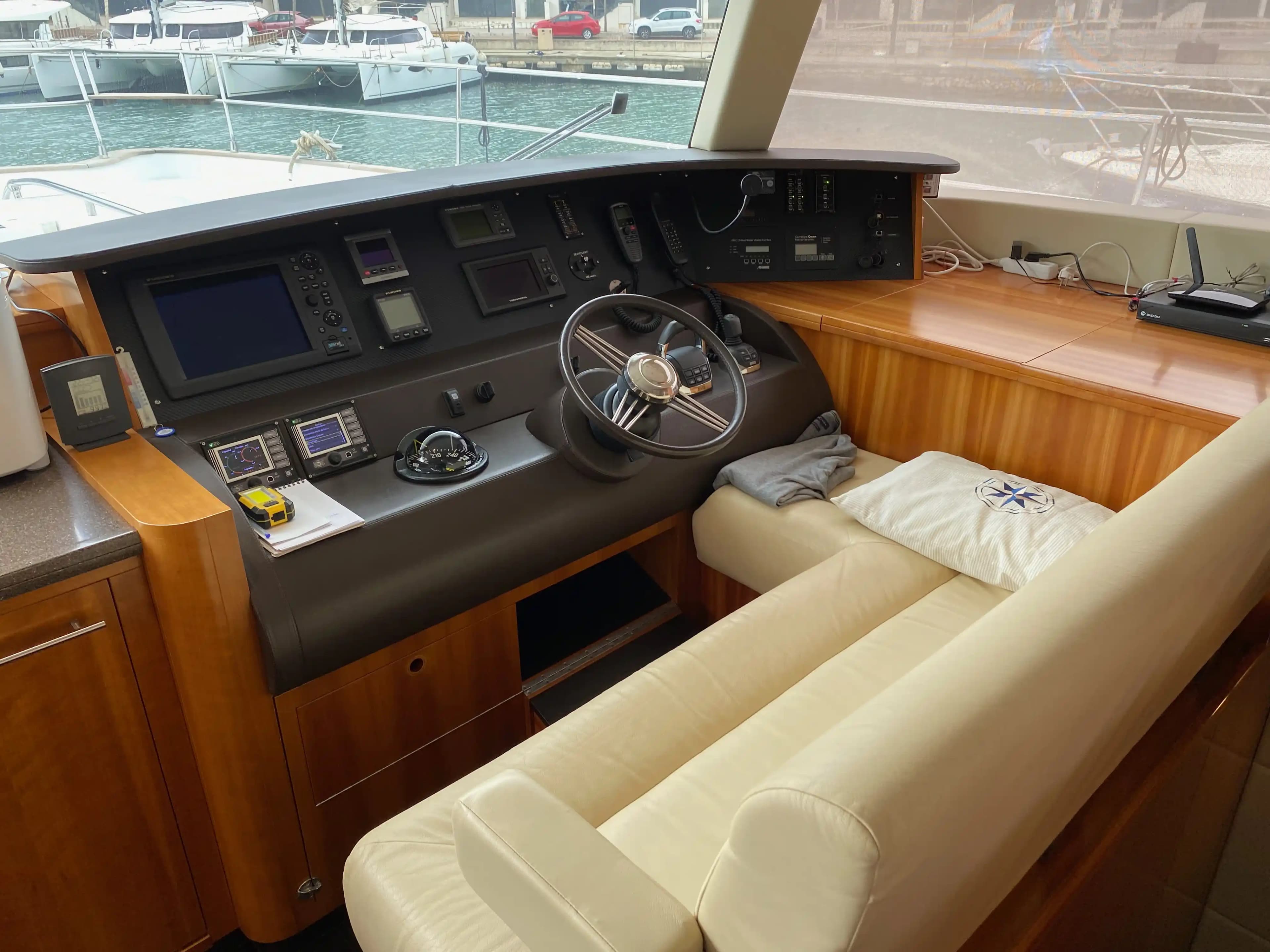 2011 Fountaine Pajot QUEENSLAND 55 Sold in Barcelona, ES Power Catamarans 5