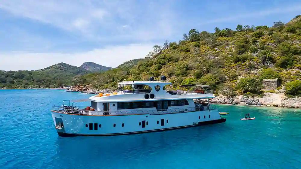 Custom Luxury Trawler 26 M For Sale