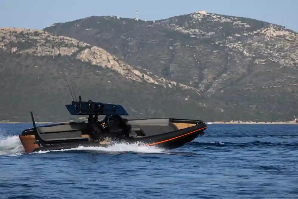 Novamarine Black Shiver 100 - Sterndrive For Sale