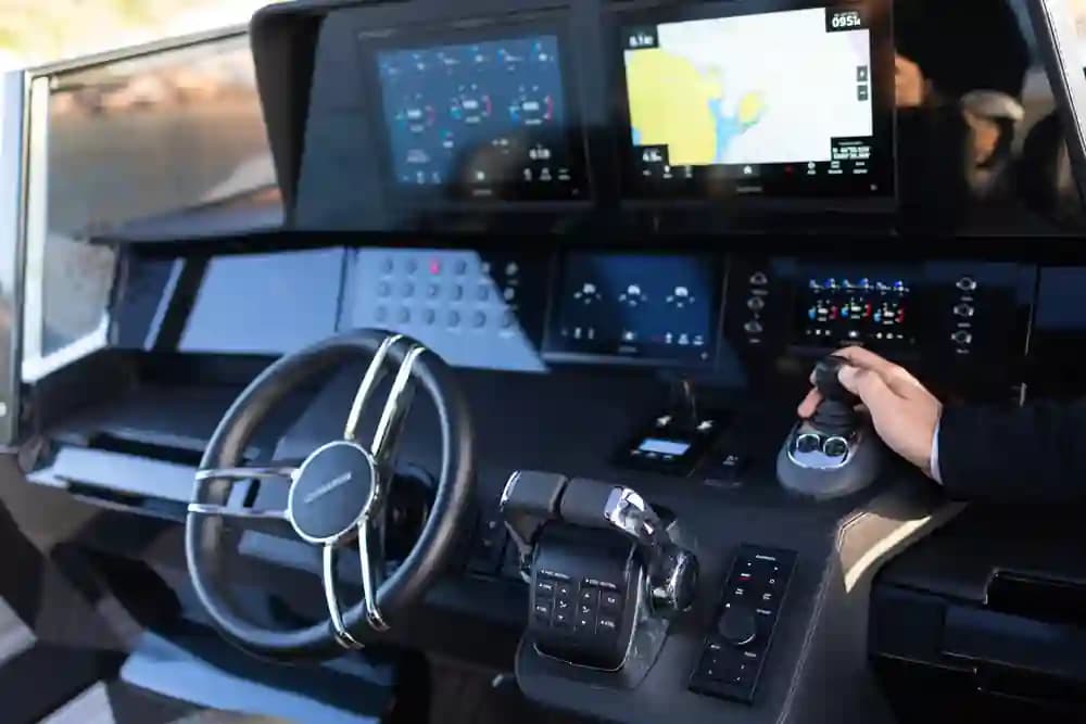 Novamarine Black Shiver 140 - Sterndrive for Sale